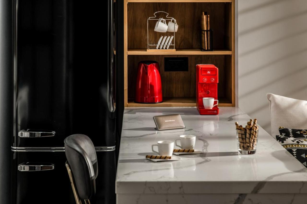 The Big Little One. Stylish & Convenient Apartment Ираклио Екстериор снимка